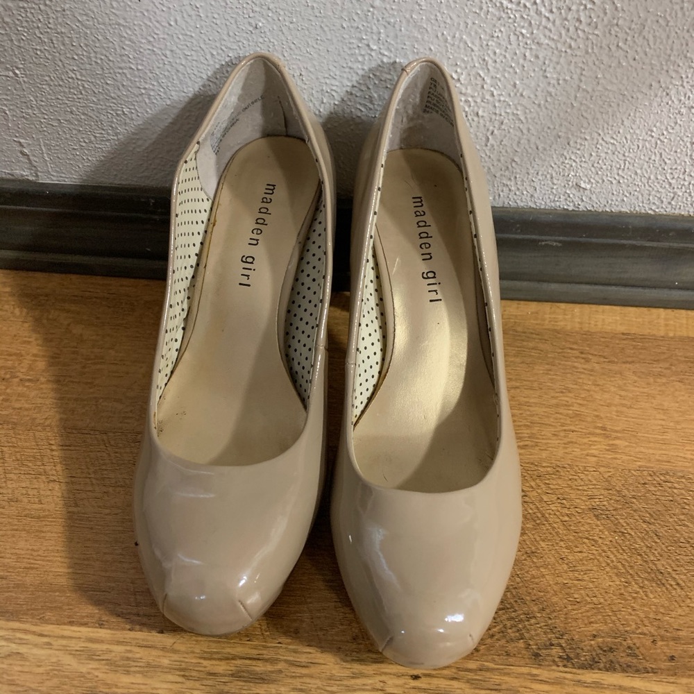 Madden girl nude heels